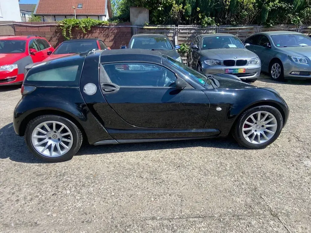 Używany Smart Roadster 82 KM (60 kW) 2003 Czarny Kabriolet