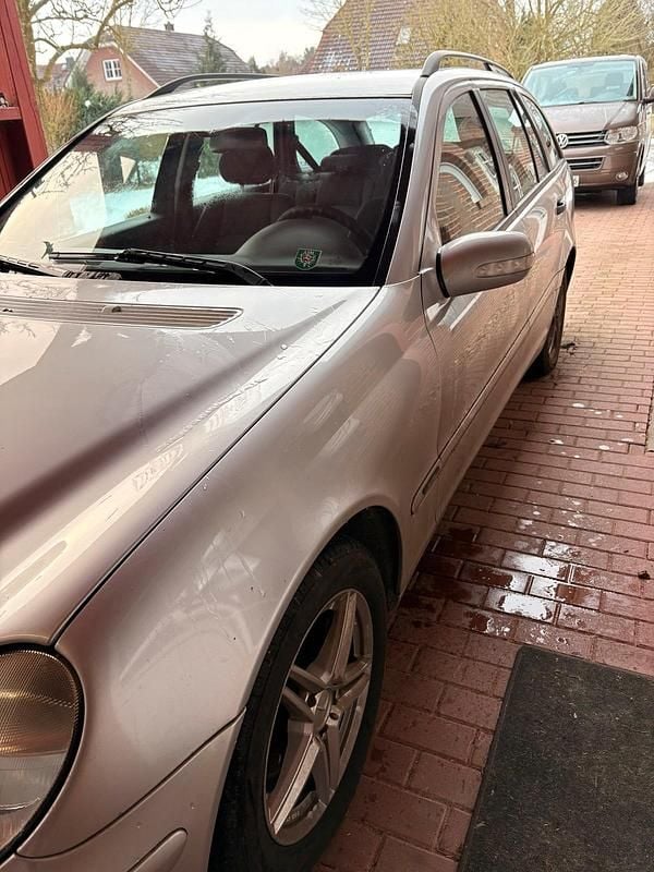 Gebraucht Mercedes C180 143 PS (105 kW) 2003 Silber Kombi