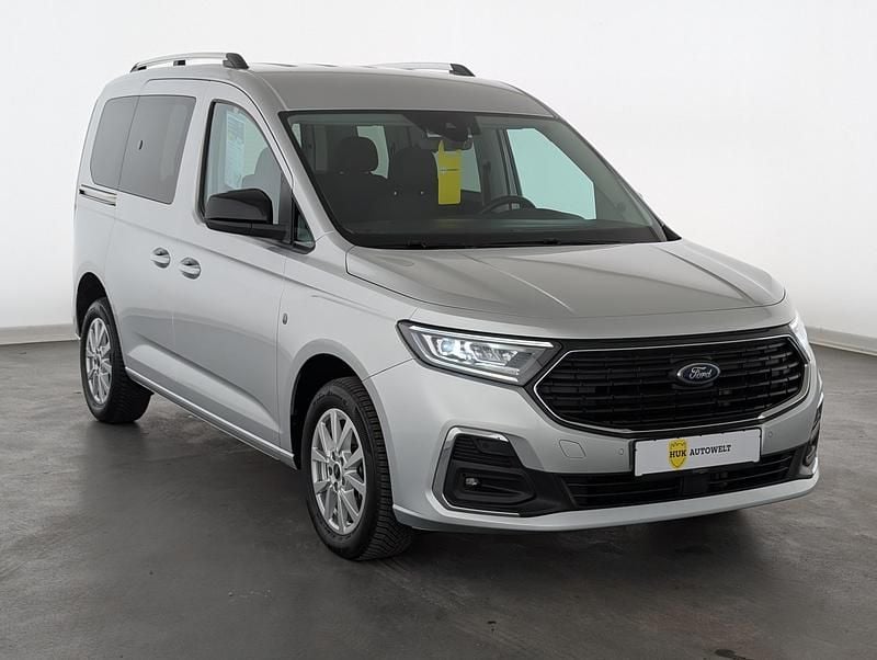 Gebraucht Ford Tourneo Connect Titanium 122 PS (89 kW) 2023 Silber Van / Kleinbus