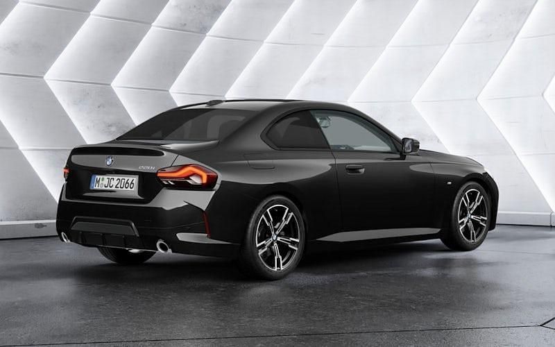 Neu BMW 220 184 PS (135 kW) 2025 Schwarz Coupé