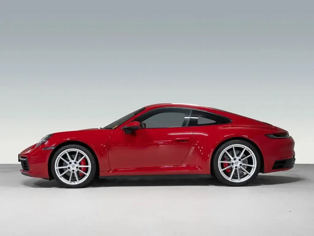 Gebraucht Porsche 992 450 PS (330 kW) 2020 Rot Coupé