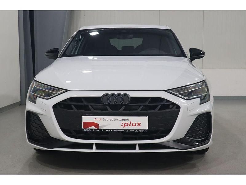 Gebraucht Audi A3 S-Line 116 PS (85 kW) 2025 Weiß Limousine