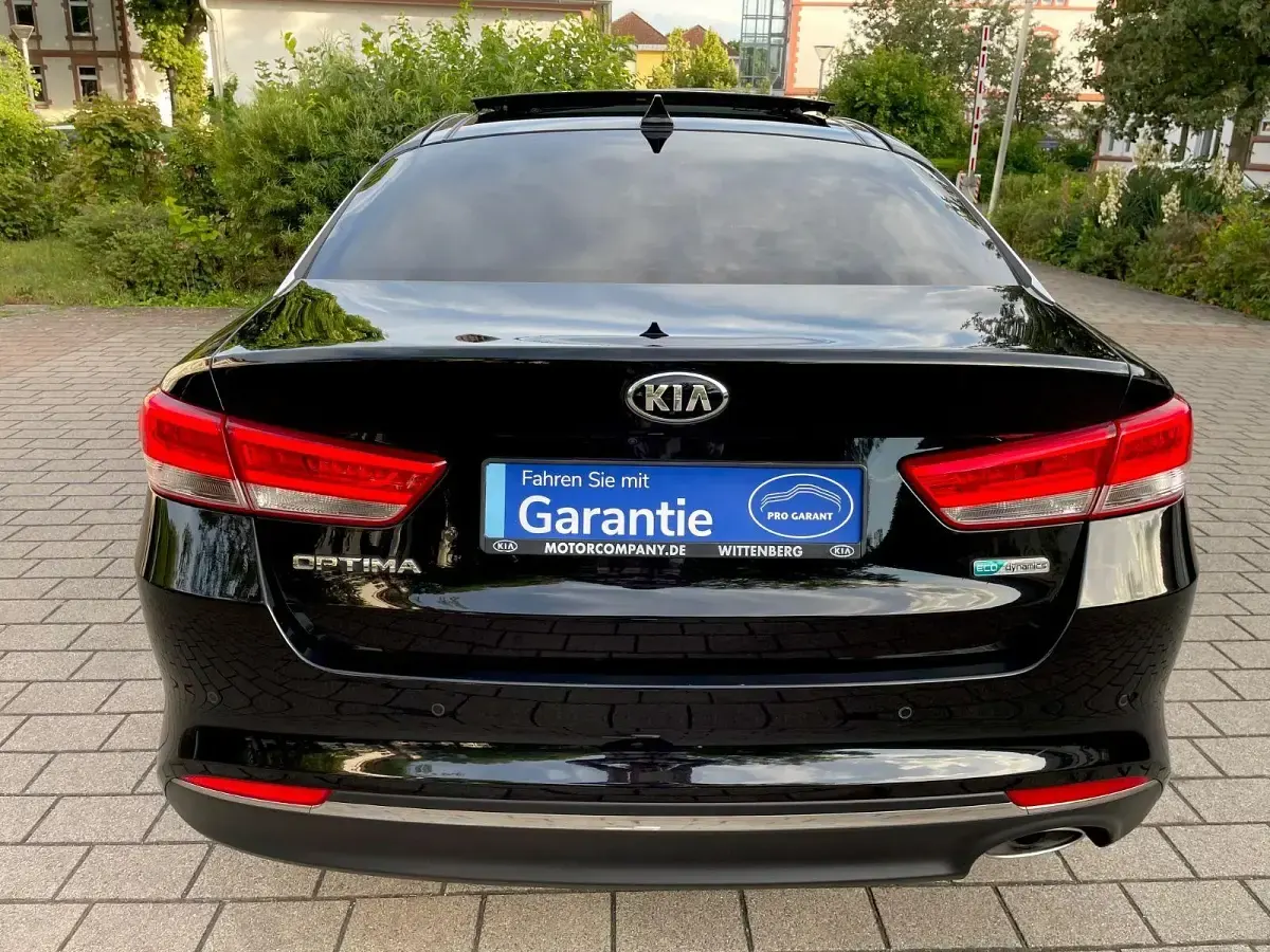 Gebraucht Kia Optima Sport 141 PS (103 kW) 2016 Schwarz Limousine