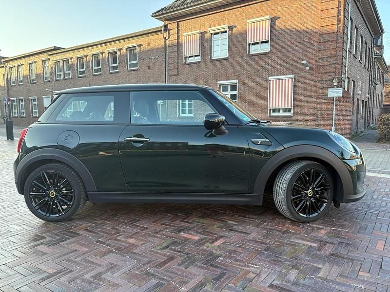 Gebraucht Mini Cooper SE Resolute Edition 135 kW (184 PS) 2023 Kleinwagen