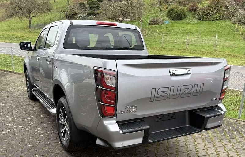 Neu Isuzu D-Max 163 PS (119 kW) 2025 Mercury SUV