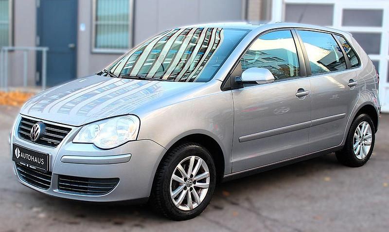 Silber Gebraucht 2008 VW Polo Trendline Limousine | 2.500 € (Etwas zu teuer) - Bild 1/4