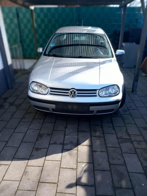 Gebraucht VW Golf IV 110 PS (80 kW) 2001 Silber Kleinwagen