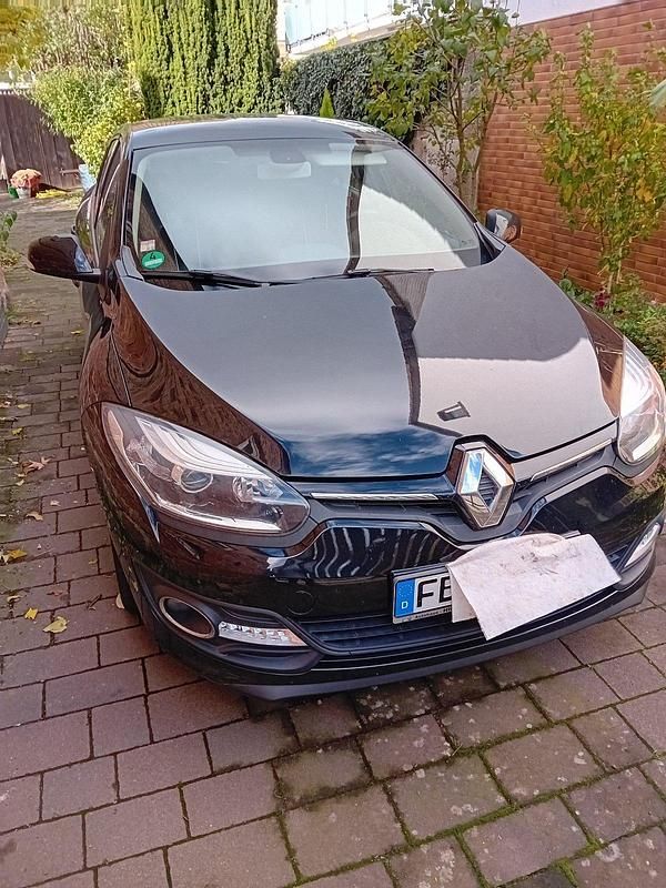 Schwarz Gebraucht 2014 Renault Mégane III Limousine | 6.500 € (Guter Preis) - Bild 1/4