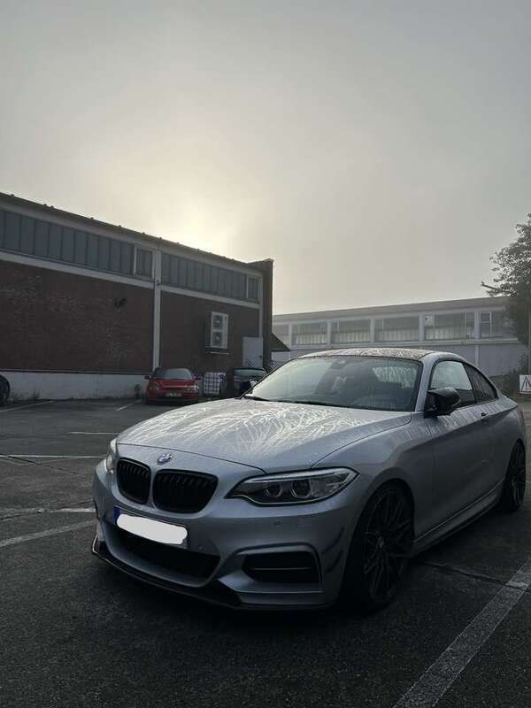 Silber Gebraucht 2017 BMW M240 M Sport Coupé | 31.990 € (Fairer Preis) - Bild 1/4