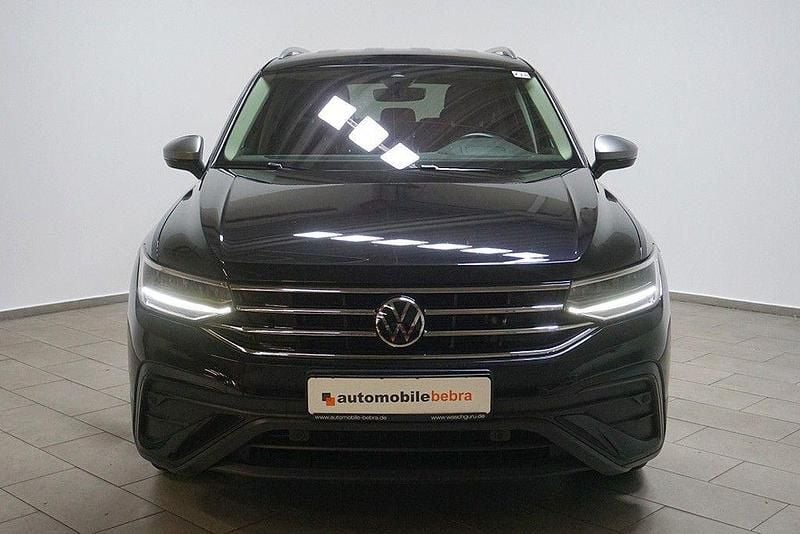 Gebraucht VW Tiguan Allspace Life 200 PS (147 kW) 2022 Schwarz SUV
