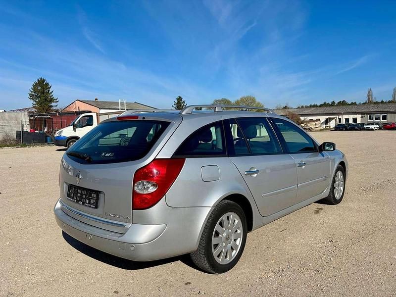 Gebraucht Renault Laguna II Privilege 135 PS (99 kW) 2005 Platingrau Kombi