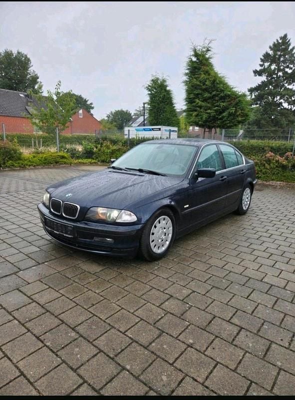 Gebraucht BMW 320 Sport Line 150 PS (110 kW) 2000 Blau Limousine
