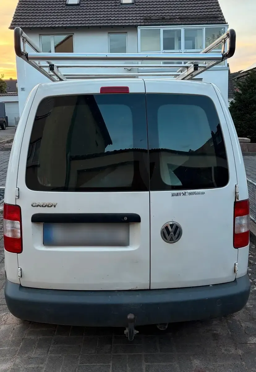 Gebraucht VW Caddy 80 PS (58 kW) 2010 Weiß Van / Kleinbus