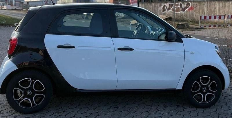 Second-hand Smart ForFour 71 CP (52 kW) 2019 Alb Hatchback