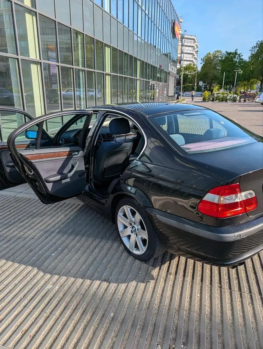 Gebraucht BMW 320 170 PS (125 kW) 2002 Schwarz Limousine