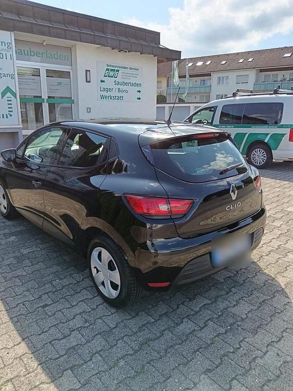 Gebraucht Renault Clio IV Life 74 PS (54 kW) 2018 Schwarz Kleinwagen