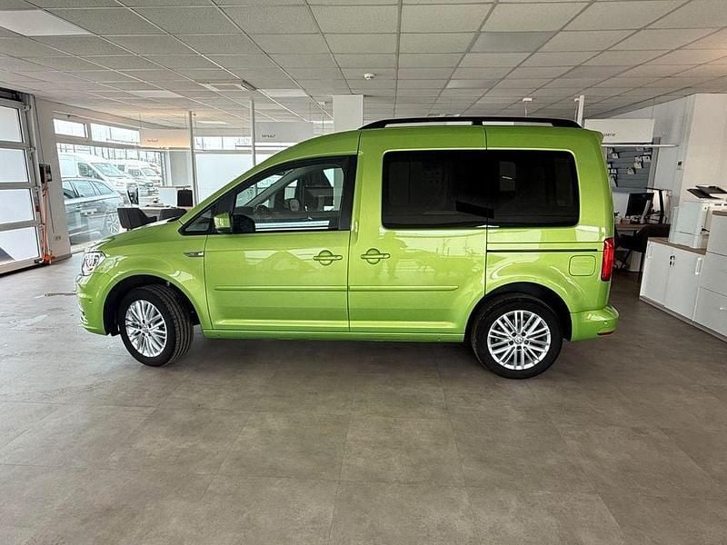 Gebraucht VW Caddy Comfortline 125 PS (91 kW) 2018 Grün Van / Kleinbus
