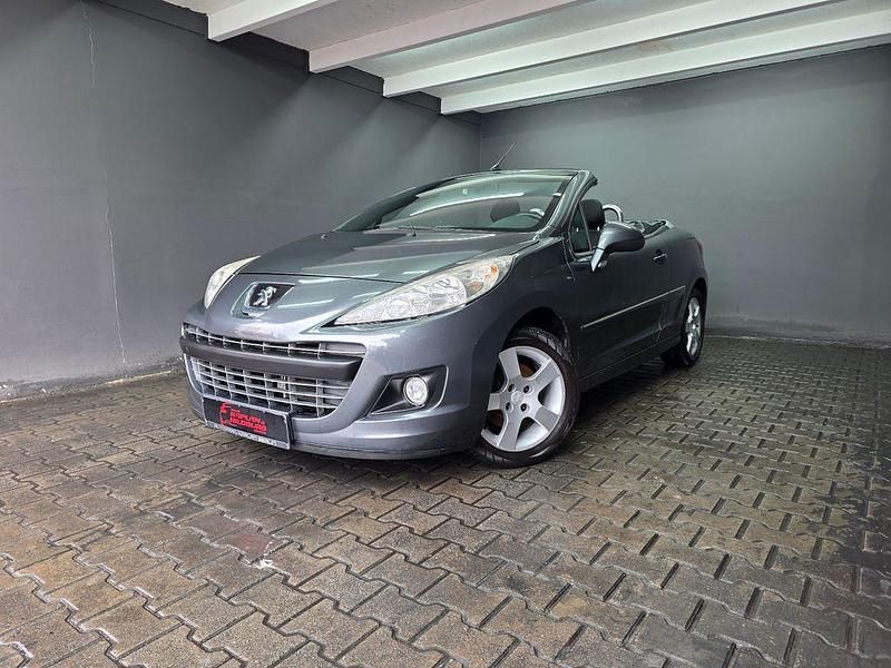 Gebraucht Peugeot 207 CC 120 PS (88 kW) 2013 Grau Cabrio