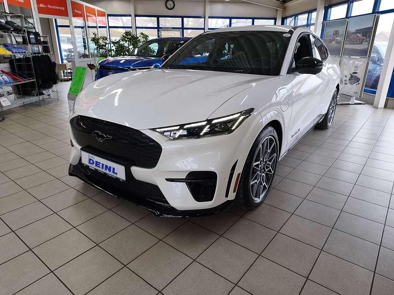 Neu Ford Mustang Mach-E GT 358 kW (487 PS) 2026 Starweiß metallic SUV