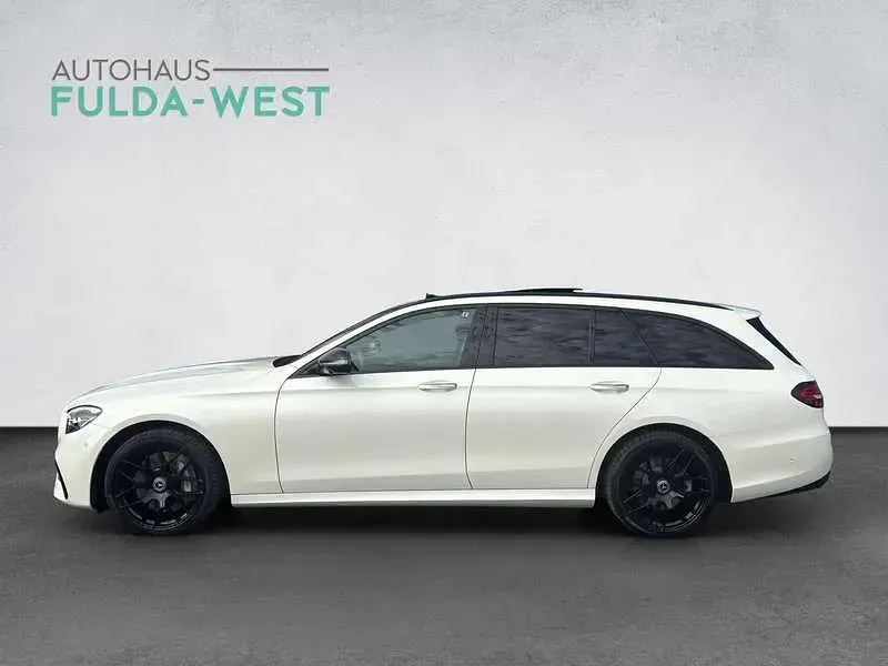 Gebraucht Mercedes E400 AMG 330 PS (242 kW) 2022 Weiß Limousine