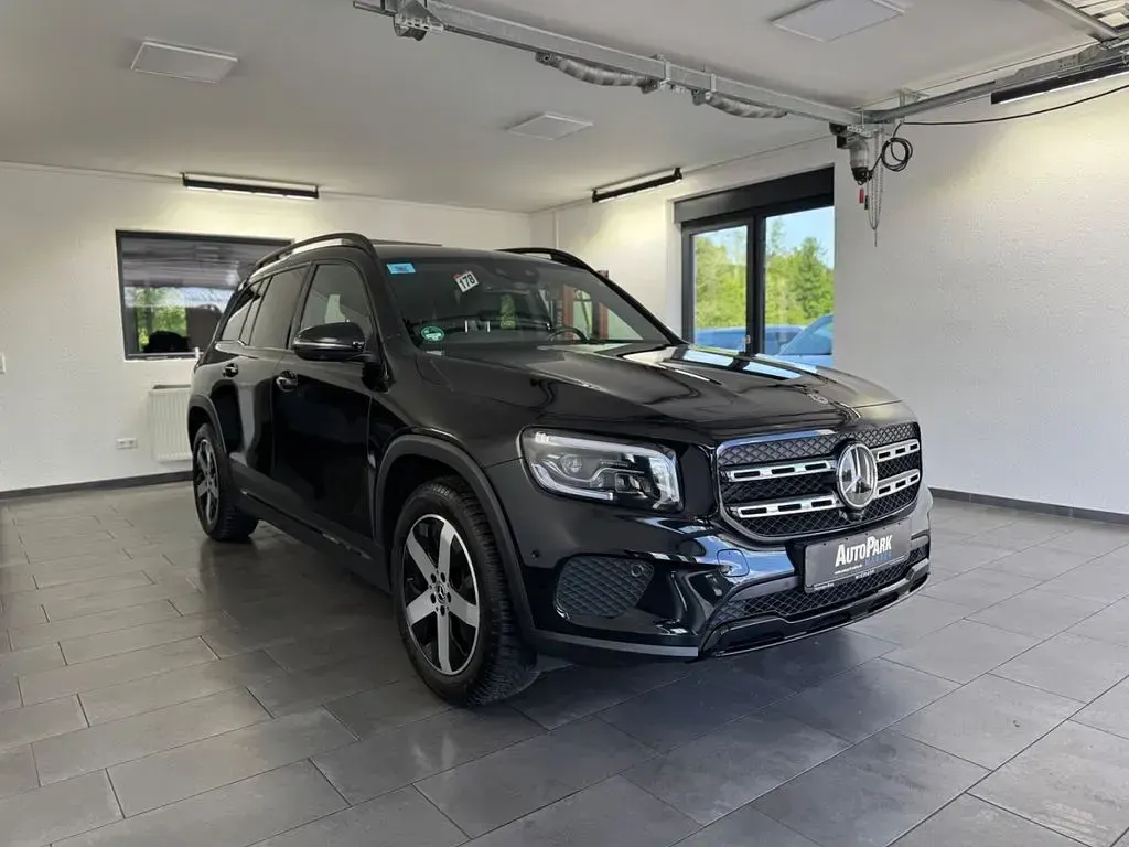 Gebraucht Mercedes GLB220 Progressive 190 PS (139 kW) 2023 Schwarz SUV