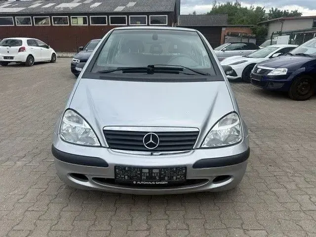 Gebraucht Mercedes A160 Classic 102 PS (75 kW) 2004 Silber Van / Kleinbus