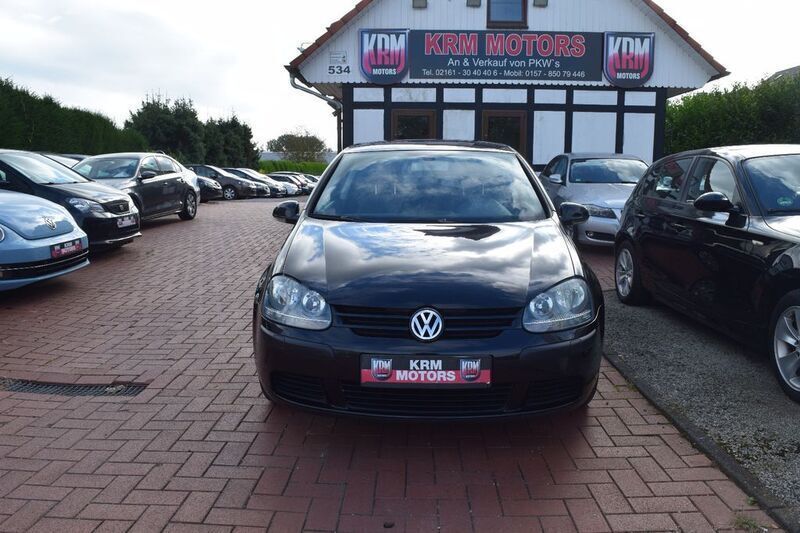 Schwarz Gebraucht 2004 VW Golf V Kleinwagen | 3.590 € (Fairer Preis) - Bild 1/4