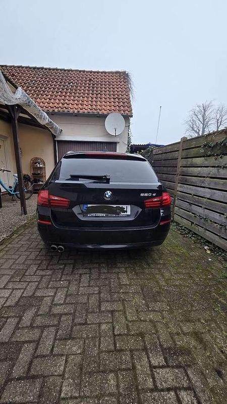 Gebraucht BMW 520 184 PS (135 kW) 2013 Kombi