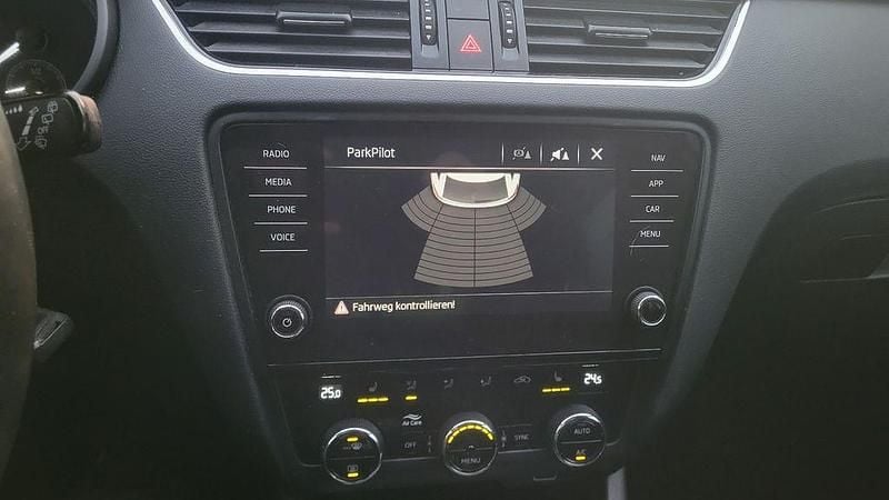 Gebraucht Skoda Octavia 116 PS (85 kW) 2019 Silber Limousine