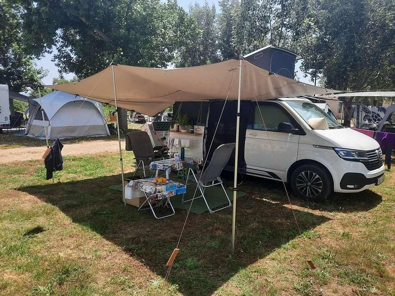 Weiß Gebraucht 2021 VW T6.1 Beach Van | 61.900 € - Bild 1/4