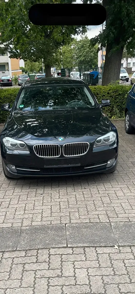 Gebraucht BMW 520 184 PS (135 kW) 2011 Schwarz Limousine