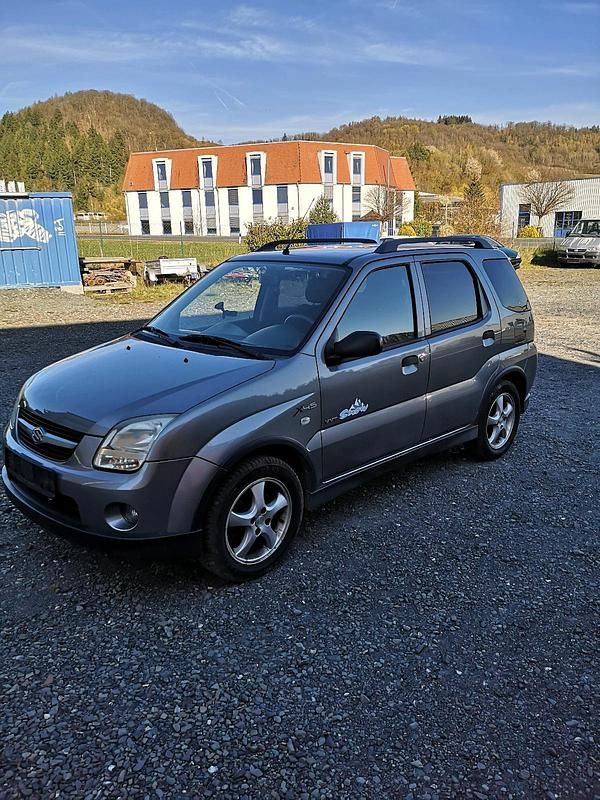Gebraucht Suzuki Ignis 94 PS (69 kW) 2006 Silber Kleinwagen