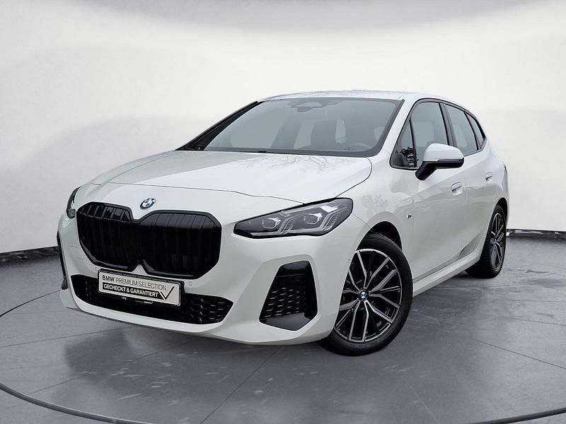 Gebraucht BMW 220 Active Tourer M Sport 156 PS (114 kW) 2023 Weiß Van / Kleinbus