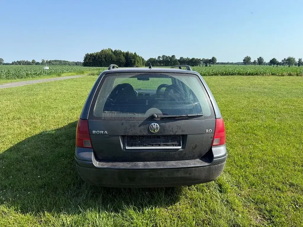 Gebraucht VW Bora Basis 116 PS (85 kW) 2000 Grau Kombi