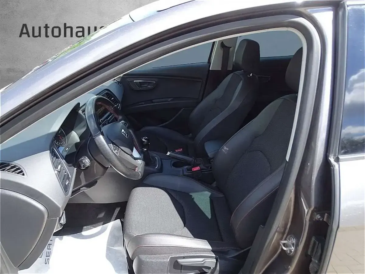 Gebraucht Seat Leon ST FR 125 PS (91 kW) 2016 "technic" grau Kombi