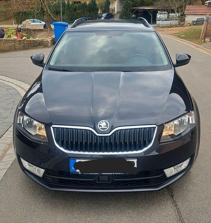 Gebraucht Skoda Octavia 150 PS (110 kW) 2014 Schwarz Kleinwagen