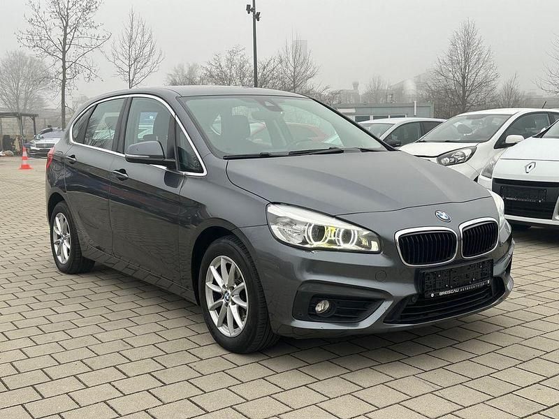 Gebraucht BMW 216 Advantage 116 PS (85 kW) 2015 Grau Van / Kleinbus