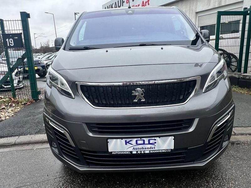 Gebraucht Peugeot Expert Premium 179 PS (131 kW) 2019 Grau Van