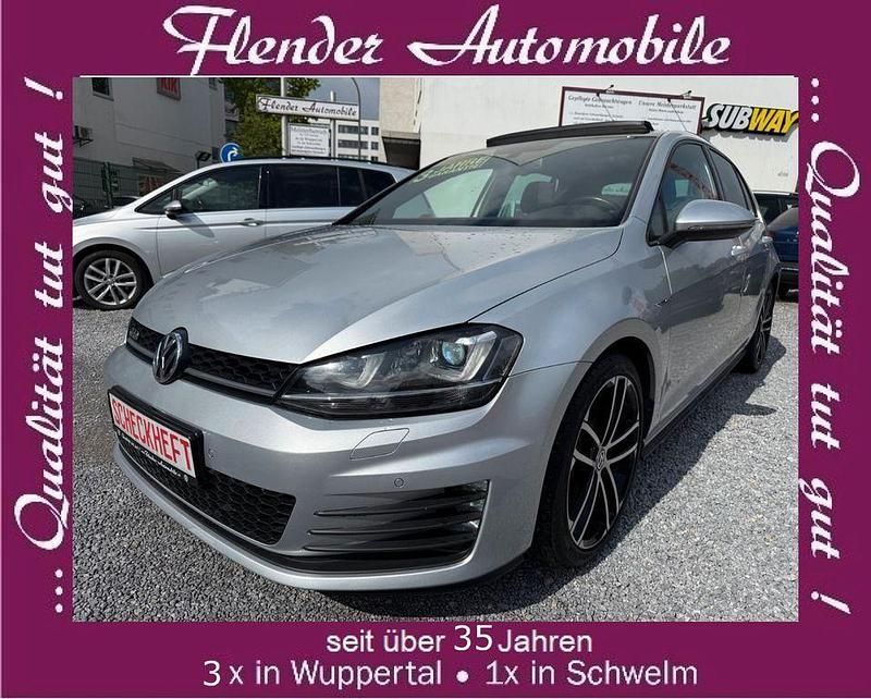 Silber Gebraucht 2015 VW Golf VII Sportline Limousine | 16.890 € (Teuer) - Bild 1/4