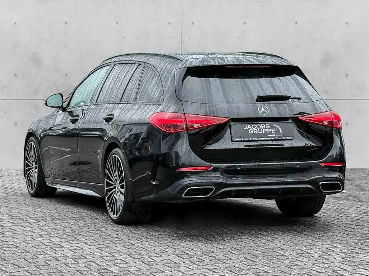 Gebraucht Mercedes C180 AMG 190 PS (139 kW) 2022 Schwarz Kombi