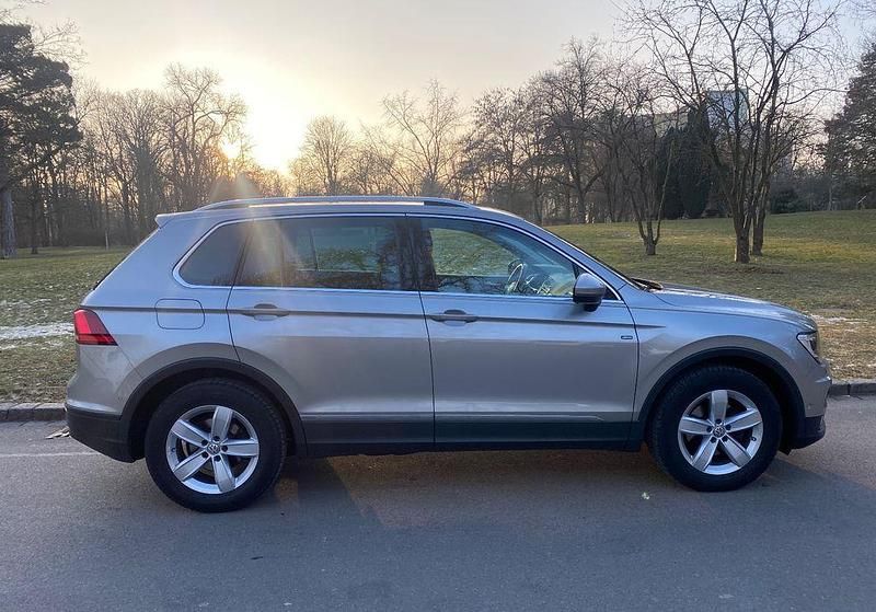 Gebraucht VW Tiguan Join 150 PS (110 kW) 2019 Silber SUV