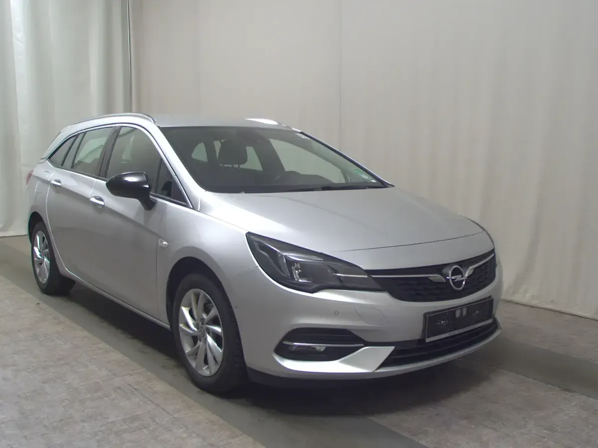 Gebraucht Opel Astra Elegance 110 PS (80 kW) 2021 Argon silber metallic Kombi