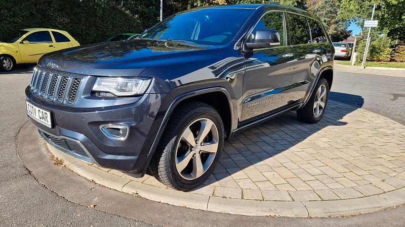 Schwarz Gebraucht 2016 Jeep Grand Cherokee Overland SUV | 15.900 € (Superpreis) - Bild 1/4