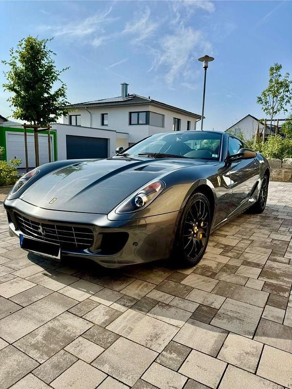 Gebraucht Ferrari 599 620 PS (456 kW) 2011 Grau Coupé