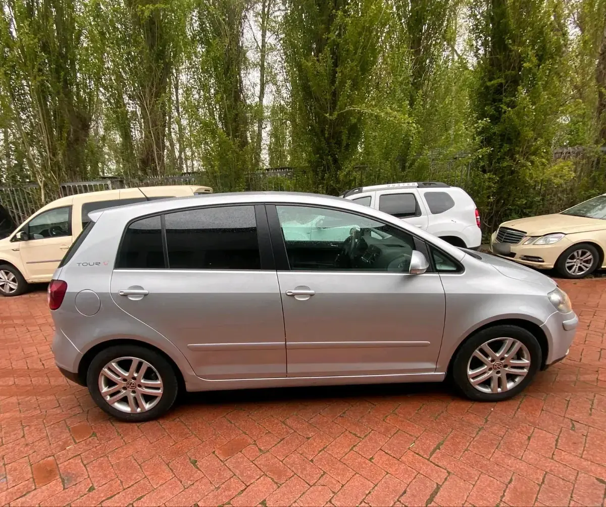 Gebraucht VW Golf Plus 105 PS (77 kW) 2007 Silber Van / Kleinbus