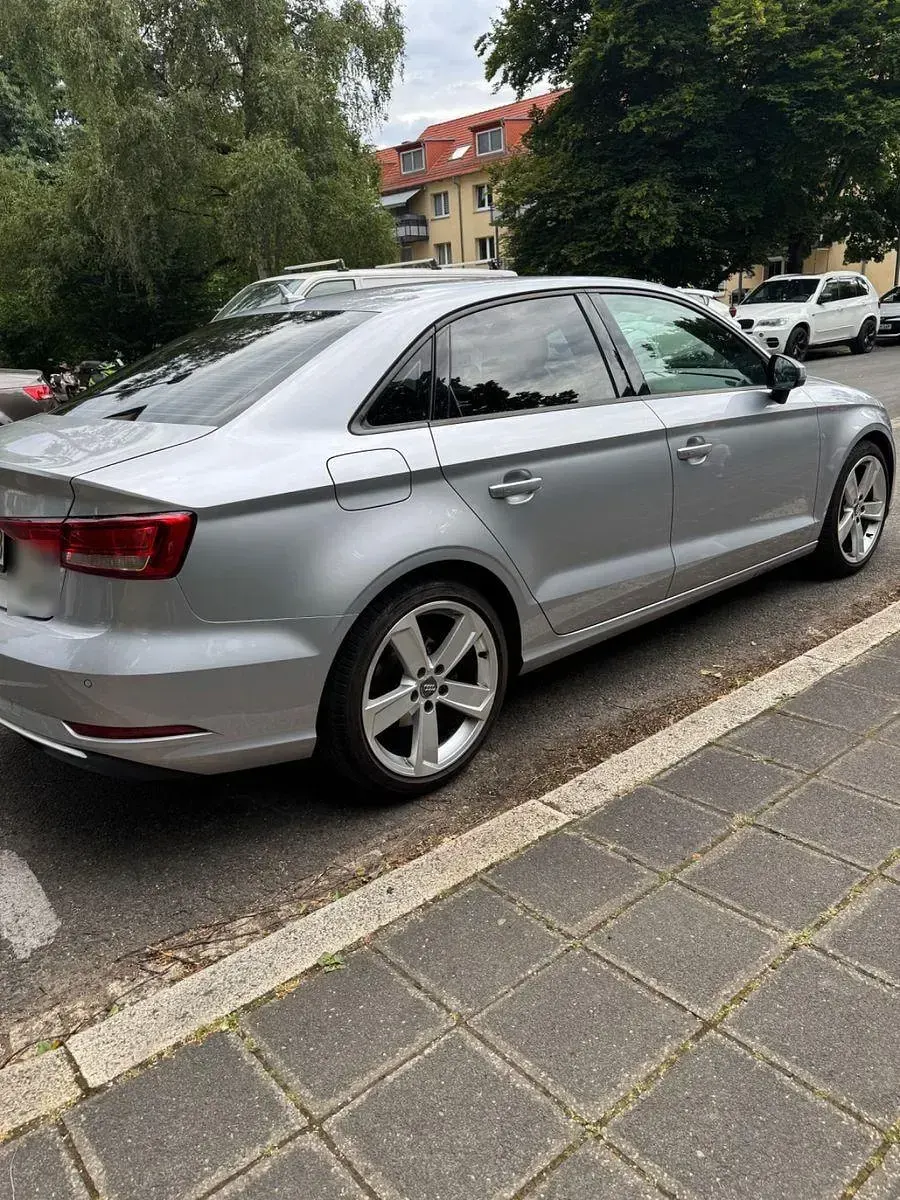 Gebraucht Audi A3 Sport 150 PS (110 kW) 2017 Grau Limousine