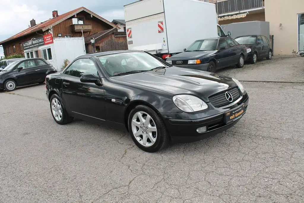 Gebraucht Mercedes SLK230 193 PS (141 kW) 1999 Schwarz Cabrio