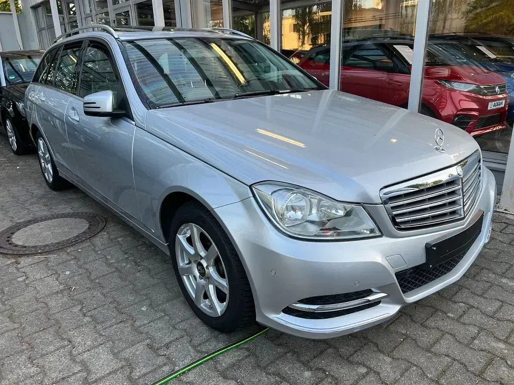 Gebraucht Mercedes C180 156 PS (114 kW) 2012 Silber Kombi