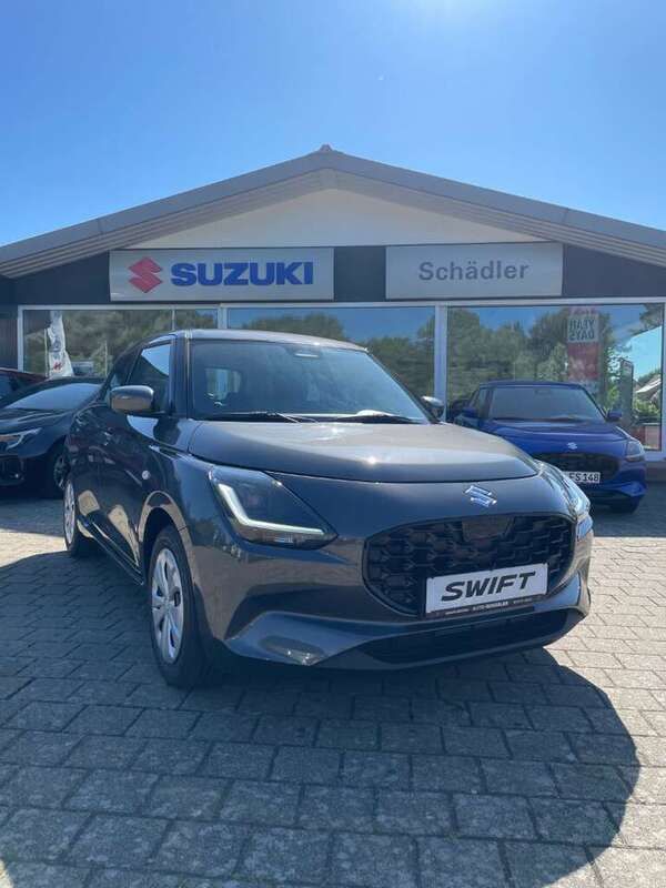 Grau Neu 2025 Suzuki Swift Club Kleinwagen | 17.990 € - Bild 1/2