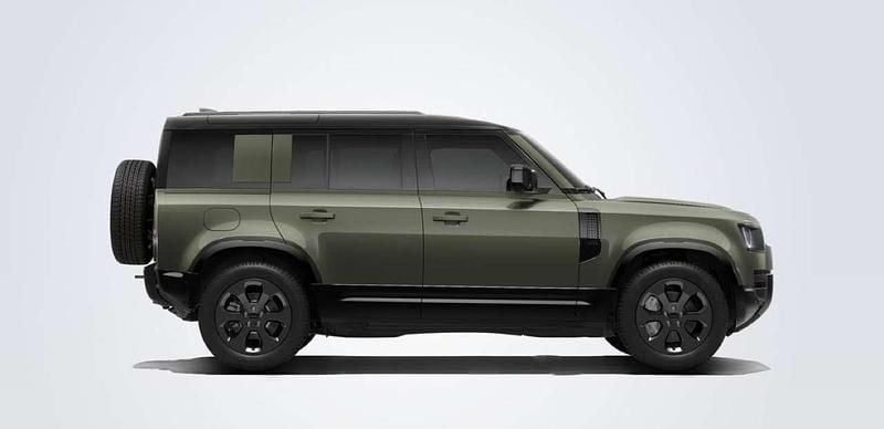 Neu Land Rover Defender SE Dynamic 349 PS (256 kW) 2026 Woolstone green SUV